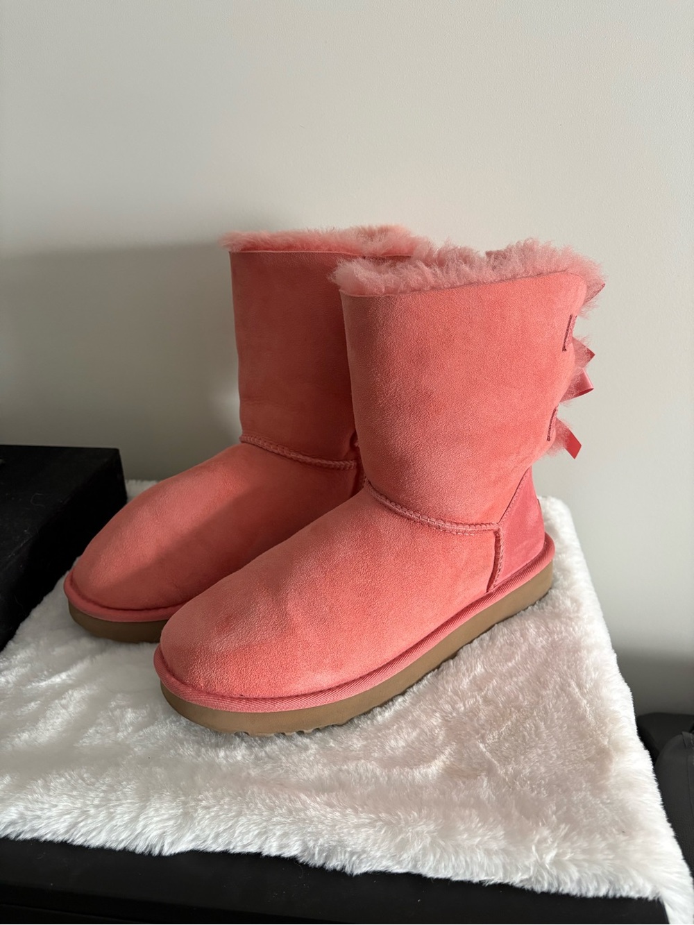 Ugg - Bailey Bow